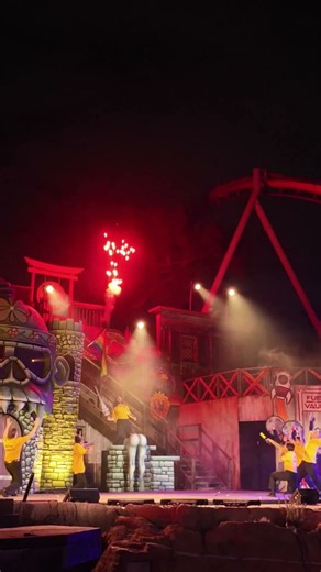 POV: The Hanging Crude Humor Show Knott's Scary Farm 4K
