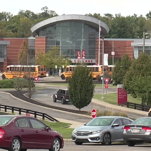 First Student bus drivers union ratifies new contract