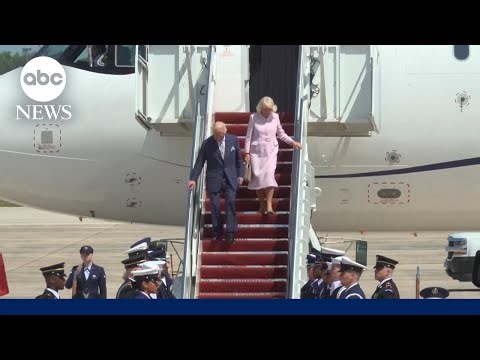 The king and queen arrive in the US