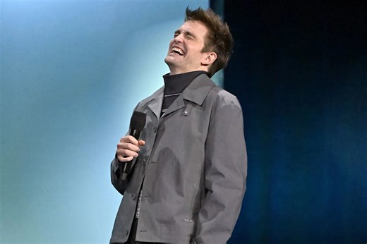 Robert Pattinson's Funniest Lies and Other Nonsense (An Exploding Clown Car?) in Interviews
