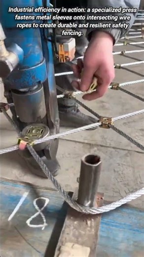 Precision Hydraulic Machine Swaging Metal Clips On Wire Mesh