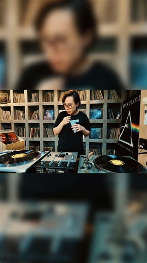 Miles Davis vs John Coltrane Jazz Vinyl #jazzvibes #jazzplaylist #shorts