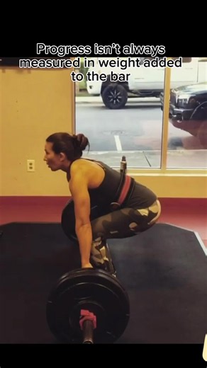 Old Powerlifting Training Videos: What I Learned Watching Myself