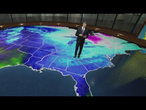 Blast of cold air moving into South Florida for new year