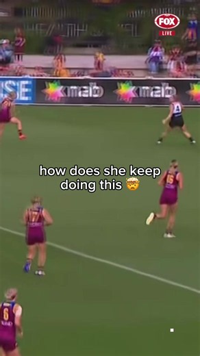 man she’s good @Matilda Scholz #afl #aflw #football #footy