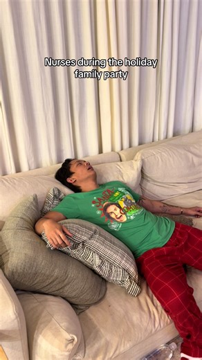 Nursing During the Holiday Season: Challenges & Joys