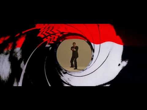 How the gunbarrel of Moonraker should have looked like :