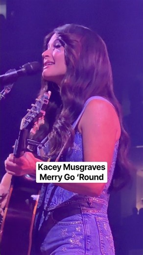 Kacey Musgraves performing Merry Go ‘Round