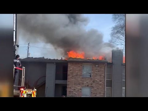 Woman in custody after setting boyfriend’s clothes on fire, igniting apartment fire