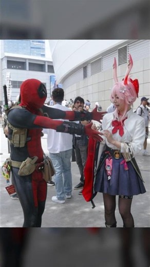 Deadpool comes off too strong for Evanescia 🐰 #deadpool #honkaistarrail #cosplay