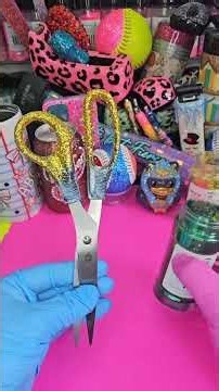 Let's glitter ombre some scissors using glitter from PDB Creative Studio! 🥰✨️💕 #glitter #scissors