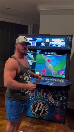 Home arcade tour: customer reaction | Phantom Arcades