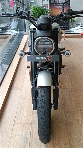 HARLEY DAVIDSON X400 VIVID MODEL SILVER COLOUR