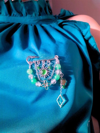 Jewelry Brooches,boho Kilt Pin Brooch With Aventurine Beads,flower Charms,gift for Her, Unique Pin, Handmade,mother's Day Gift,bohemian Pin - Etsy