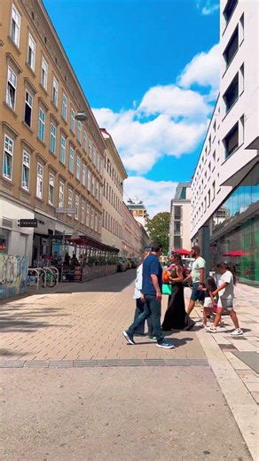 Vienna 4K Walk tour - Mariahilfer Straße #vienna #austria #fyp #wien