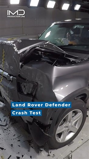 Land Rover Defender Crash Test #shorts #shortvideo #defender #automobile #crash
