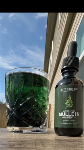 A 5-Second Lung Detox That Actually Works (Mullein + Chlorophyll Water)