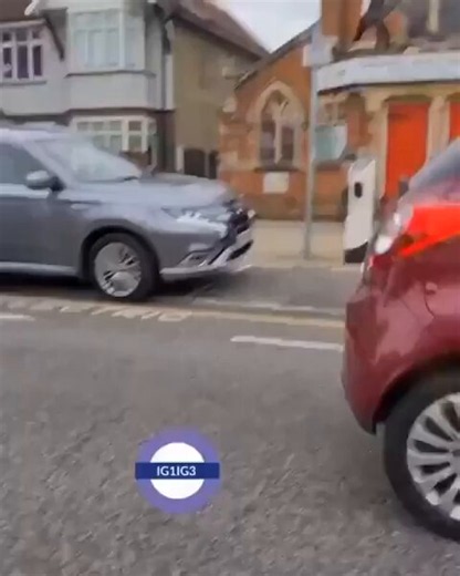 JULIAN ASSANGE | THE FREEDOM SENTINEL on X: "Muslim immigrant tearing down Christian cross from a church in England. Their religion is not about peace." / X