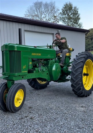 #Sponsored The time is finally here to vote, and it's up to you and me! Click the link in my bio or use the following link: stregistration.com and cast your vote for the 2026 @ShellRotellat SuperTractors Winner. #SuperTractors #RunsOnRotella #Rotella