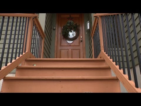 Man breaks into woman’s home, claims to be detective | WSB-TV