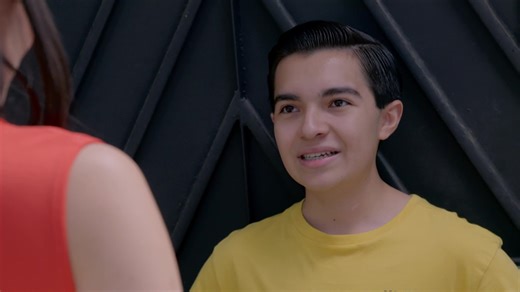 #LaRosaDeGuadalupe 🌹 Samuel acepta que su maestra Allison le da clases privadas en su casa 😱🫣 | La Rosa de Guadalupe