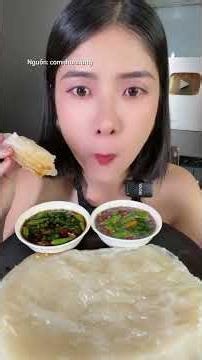 Nhà nhà thi nhau nhúng 1 sấp bánh tráng thành 1 cục đem đi nhúng với 7749 loại nước chấm #shorts