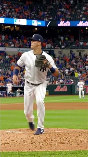 Yankees vs Mets: New York Baseball War Takes Over the City! ⚾🗽🔥#usa #baseball #mlb #sports #shorts