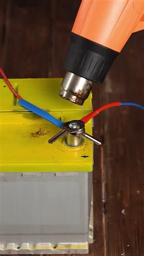 A Smart Car Hack for Battery Trouble! 🚗💡#CarCare #RepairHacks