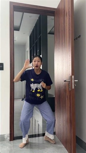 Hana hid behind the door when she saw a monster in her house