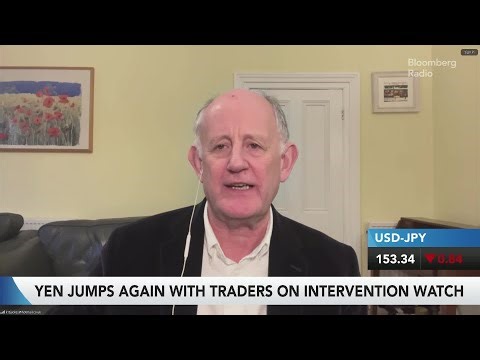 Dollar Breaks From Rates as Yen Shock Triggers Capitulation