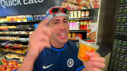 24 HORAS COMIENDO COMIDA DE ESTACION DE SERVICIO !! | Alejo Igoa . 2