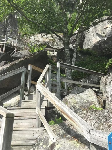 Mysterious Hanging Boulder at Pilar Caves (Rumney NH) — What Happened