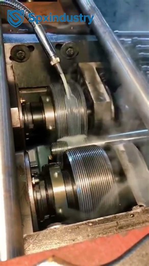 thread rolling machines in action