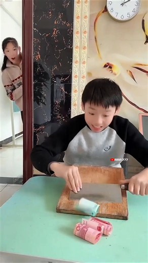 money making tricks 🤣 #funny #funnyvideo
