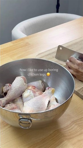 simple recipe for those leftover chicken legs in your freezer 😉 #jessicatull #chicken #recipe #cook