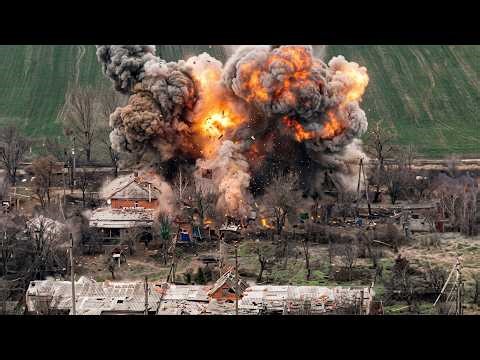 No One Could Warn Them in Time! Russian TOS-2 Thermobaric Missiles Hit Orekhov