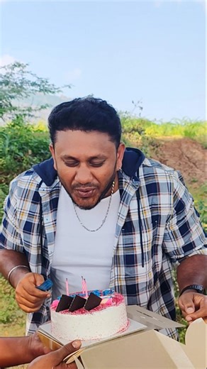 ARJUN on Instagram: "Thank u boys for the surprises and the cake 2025 is my best ever birthday #BirthdayReel #BirthdayParty #theboys #cakecutting🎂 #trending"