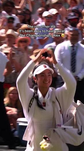 Centre Court bids farewell to Alex Eala after her historic run at SW19 👏🇵🇭