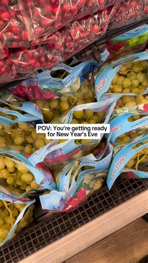 Albertsons on Instagram: "POV: You’re manifesting 12 wishes with 12 grapes 🍇✨"