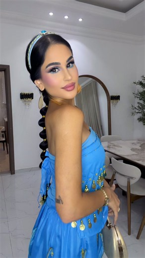Call me jasmine today ✨#jasmine makeup: @nadinewihbi hair:@أمجد الحبيييب