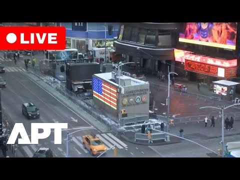 LIVE | Glimpse of Times Square, New York as Busy Scenes Unfold at the Iconic Street | APT