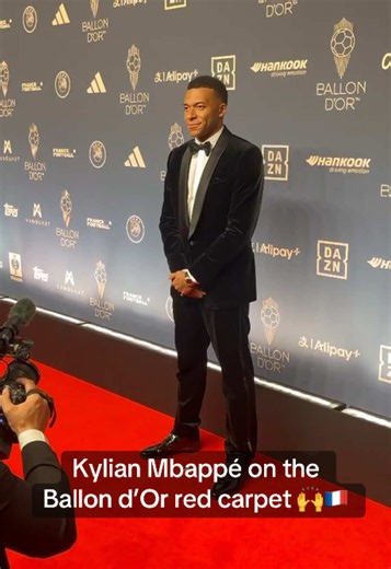 Win el Clásico and head to the Ballon d’Or ceremony 😏 #mbappe #kylianmbappé #ballondor #realmadrid #bdo