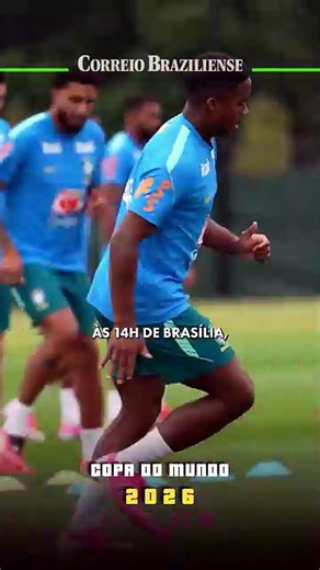Seleção Brasileira treina para enfrentar o Japão na Copa do Mundo