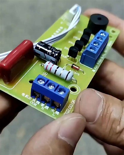 Cooling fan remote control module 🔥 #tools #gadgets #amazonfinds #diyhome | Ismail Ajagrou