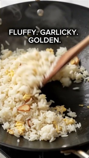 Turn Leftover Rice Into This Filipino Garlic Fried Rice! 🇵🇭