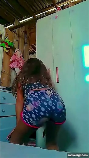 MENINAS NOVINHAS DANÇANDO (Linkbio)