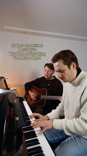 Heart Of Gold by Neil Young with @DanielRooneymusic #scottishmusic #neilyoung #70smusic #americana