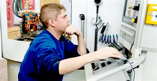 What is a Machine Operator and What Do They Do?