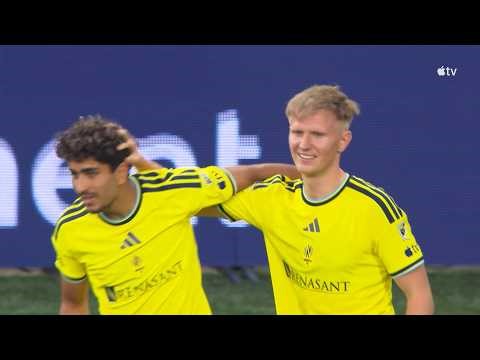 Sam Surridge is ON FIRE with a HAT TRICK!