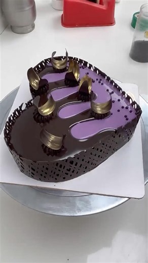 Amazing chocolate heart shape cake decorating ideas #viral #trending #heartcake #birthdaycake